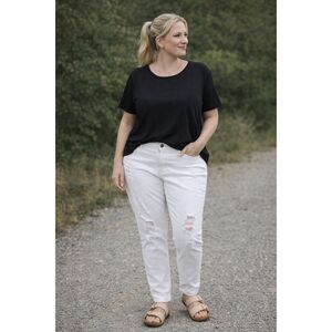 YMI Wannabettabutt Jeans Womens Size 18 Distressed Mid Rise Ankle White